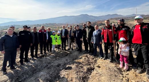 Doğaya Yeniden Nefes: TarımArazileri İçin 15 Binin Fidanı