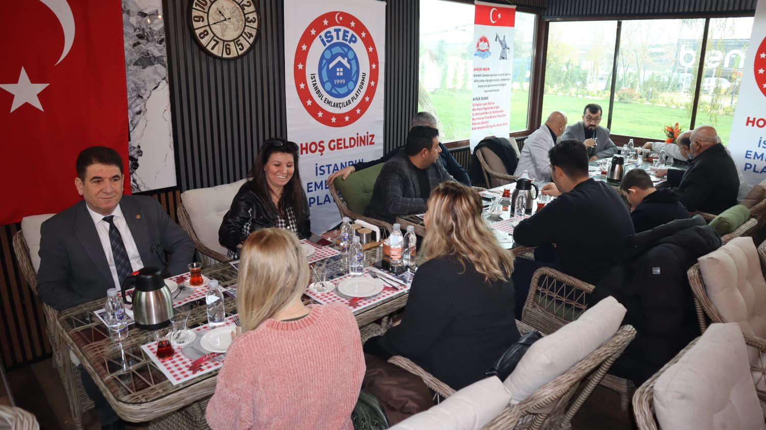 2ac4e5e3-31b5-4540-ad8c-5f419ab253ca