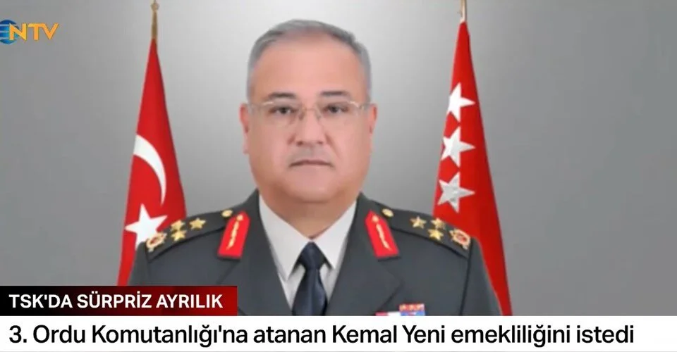 TSK'da sürpriz ayrılık