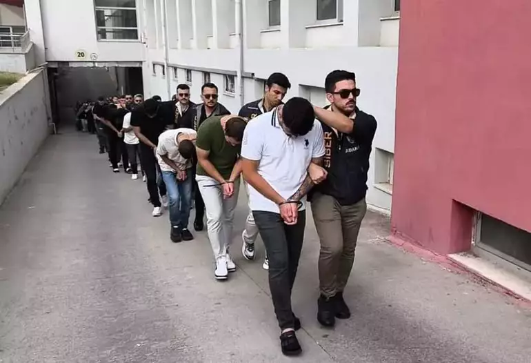 Adana Merkezli Şebekeye Yönelik Operasyon: 33 Şüpheliden 21'i Tutuklandı