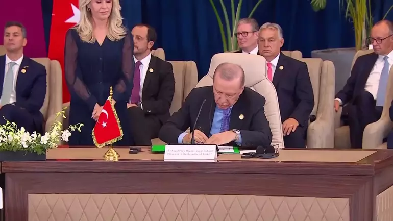 68ed28baaf000ea1da48627d