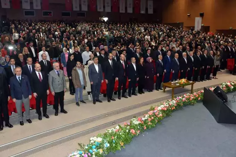 6984ac88f54a18c0d0f9026e