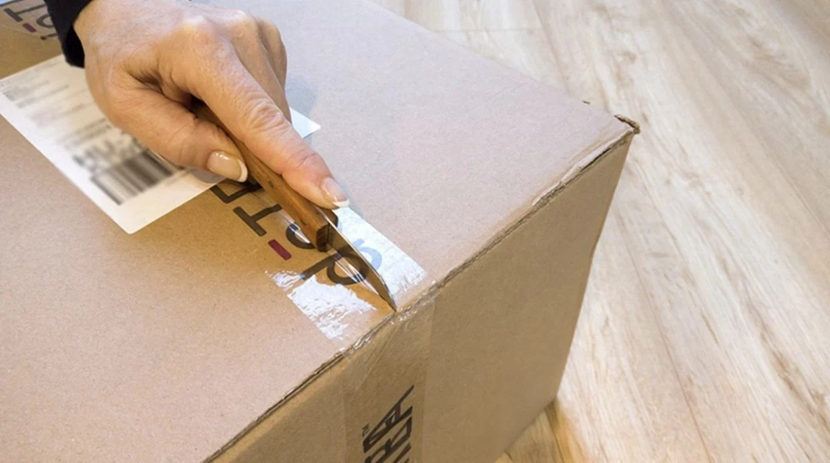 69858ae9f2dbd300__w1200xh670