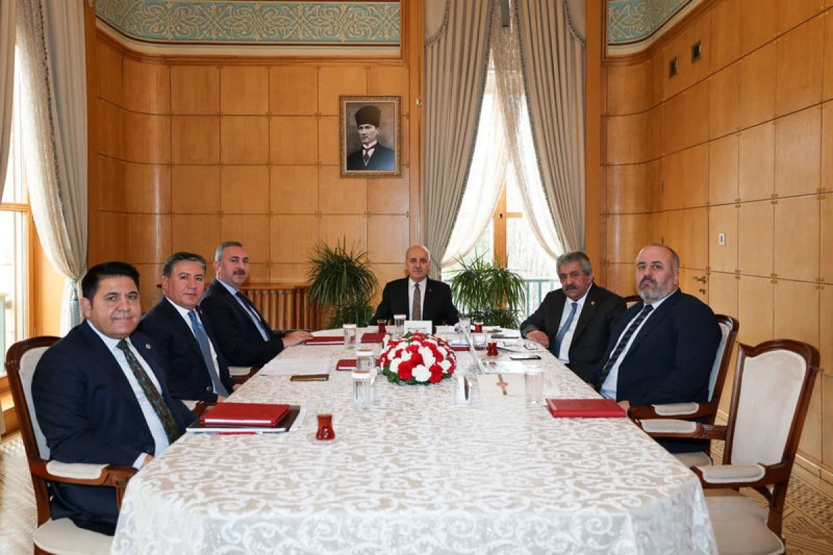 69959b56cfbdf968__w1200xh800