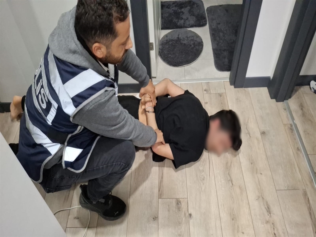 Bursa İl Emniyet Müdürlüğü'nden Dolandırıcılık Çetesi Çökertildi