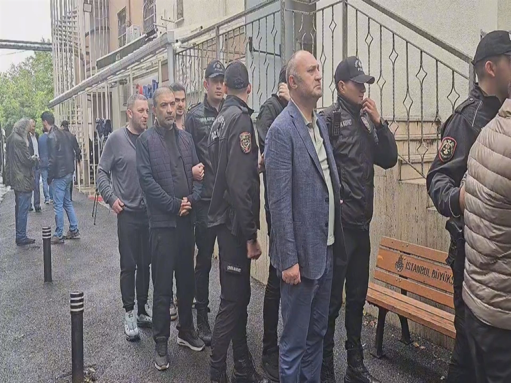 İstanbul Cumhuriyet Başsavcılığı tarafından yürütülen geniş çaplı yolsuzluk operasyonu devam ediyor