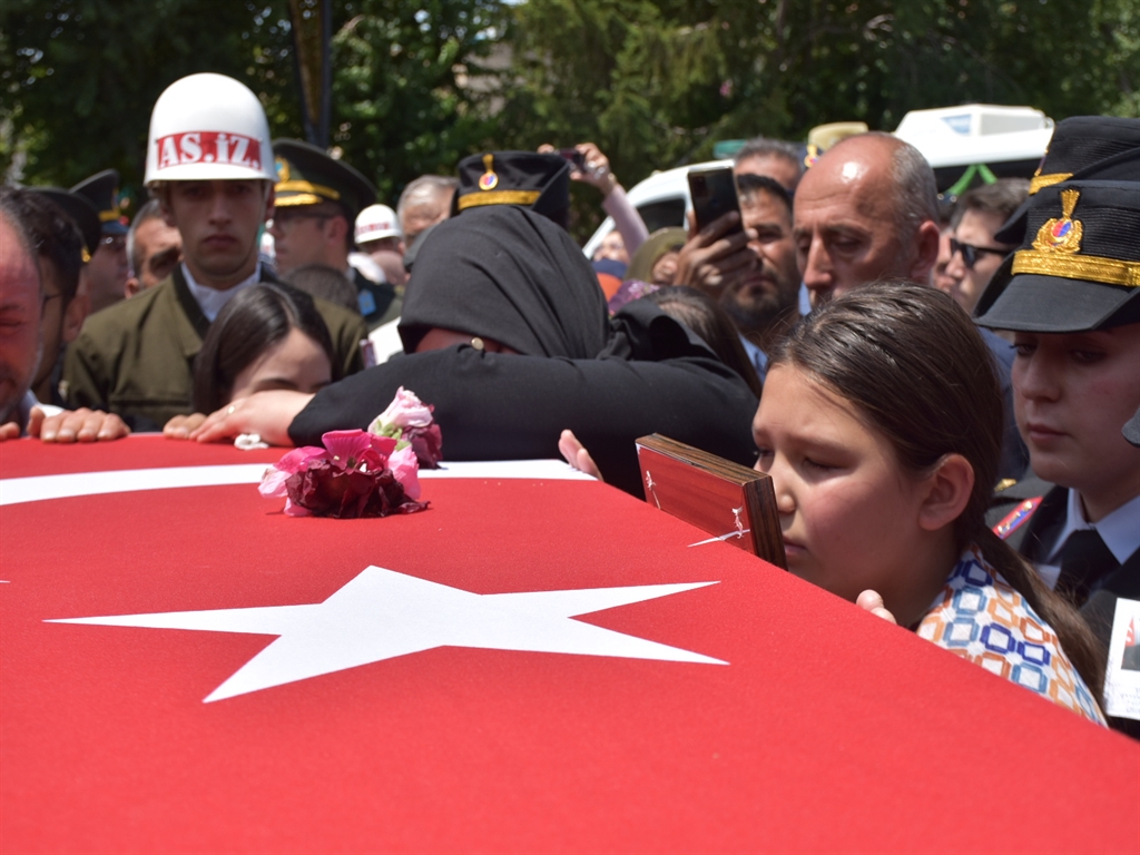Şehit Piyade Sözleşmeli Er Özkan Özkanlı’nın Ailesine Vefa
