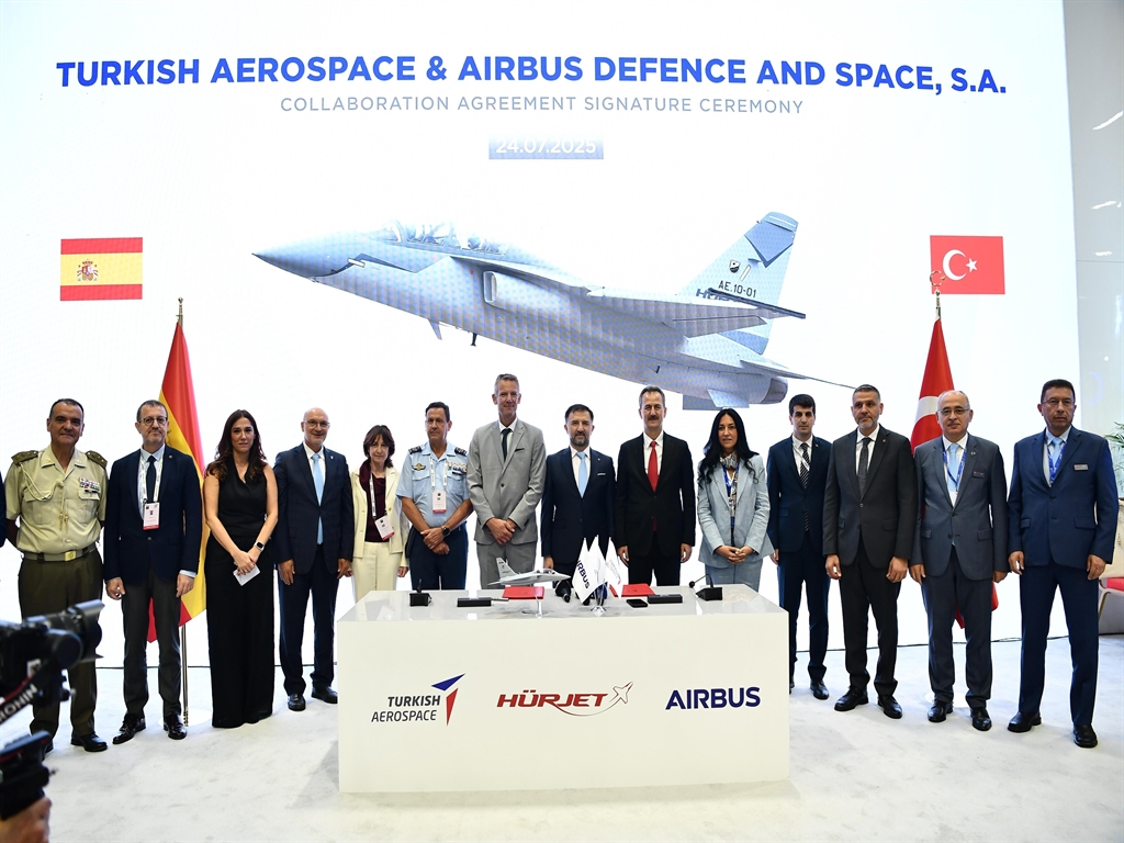 İstanbul IDEF 2025'te Savunma Sanayii İş Birliği Güçleniyor