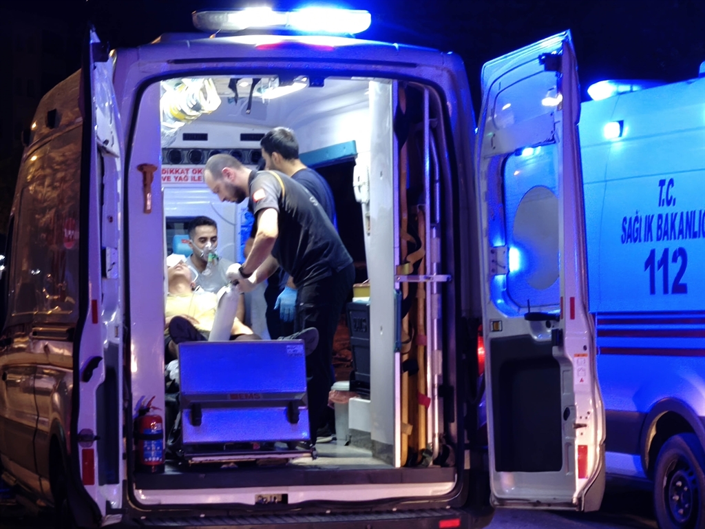 Keşan Subay Orduevi Yatakhanesinde Yangın: 16 Asker DumandanEtkilendi