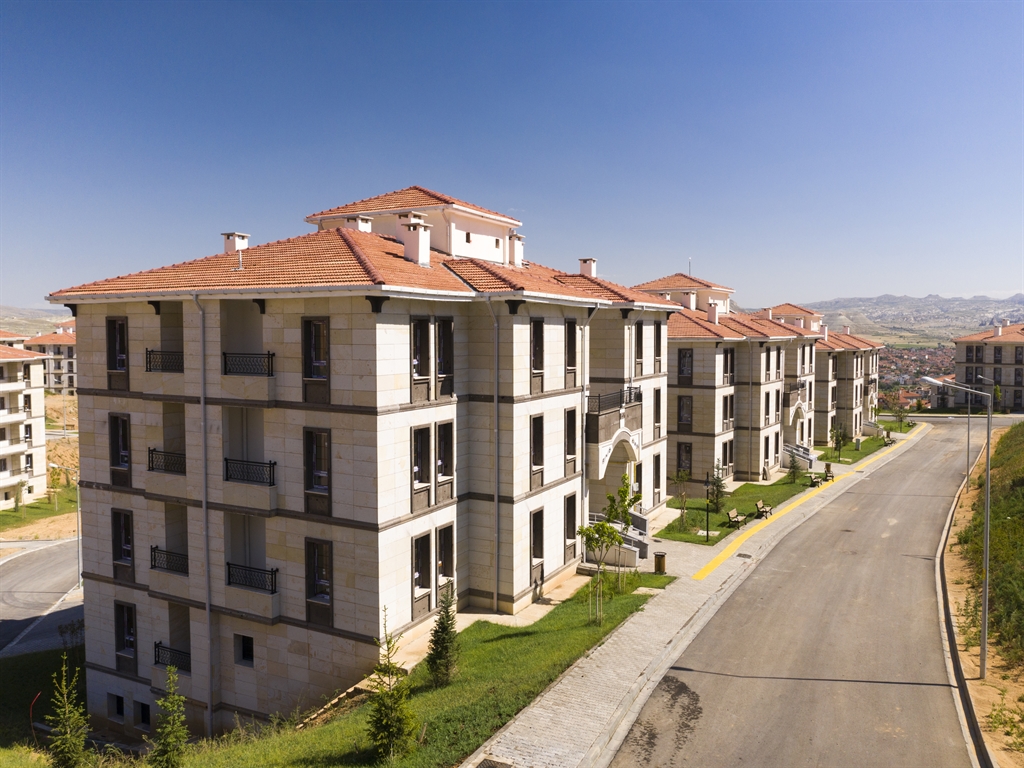 TOKİ Konutlarının Deprem Dayanıklılığı: Güven Veren İnşa Yaklaşımı ve Umumî Etkileri