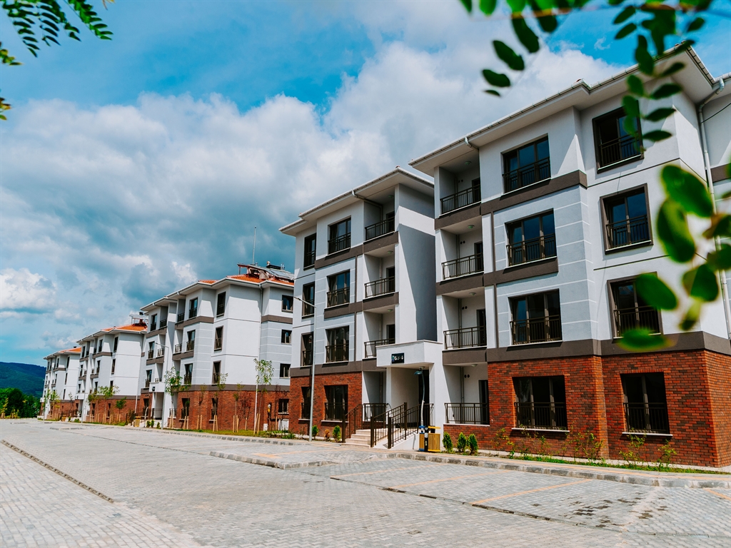 TOKİ Konutlarının Deprem Dayanıklılığı: Güven Veren İnşa Yaklaşımı ve Umumî Etkileri