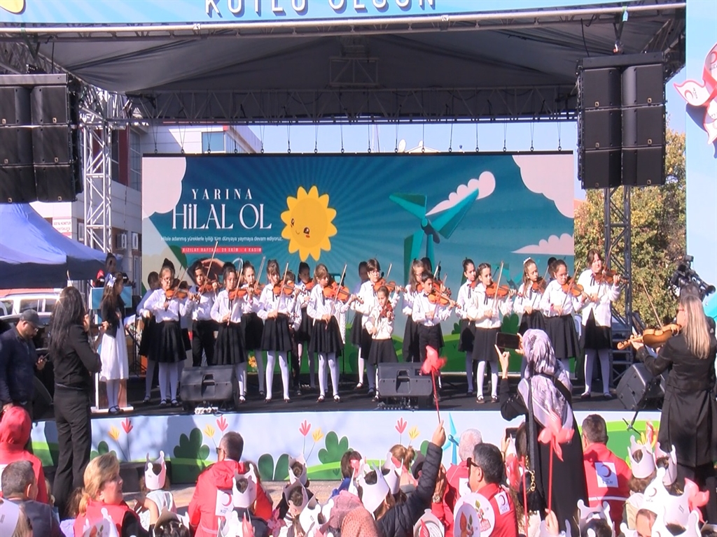 Kızılay Haftası Etkinlikleriyle Kızılay Sokağı, İklim Değişikliği ve Afet Bilinci Temasıyla Açıldı