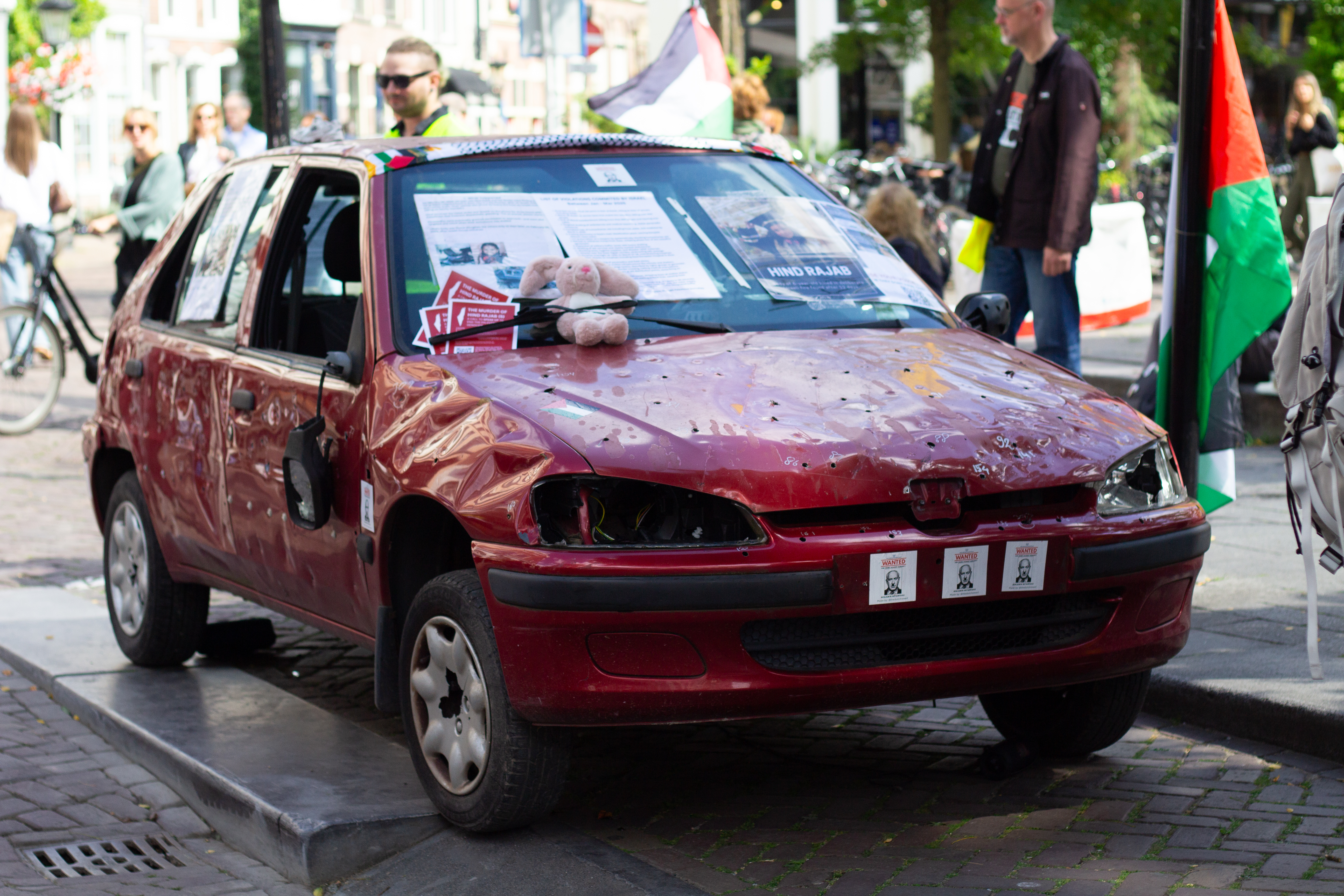 AA-20250830-38969815-38969786-HOLLANDADA_TEMSILI_OLARAK_FILISTINLI_HINDIN_ICINDEYKEN_ISRAIL_TARAFINDAN_OLDURULDUGU_ARAC_SERGILENDI