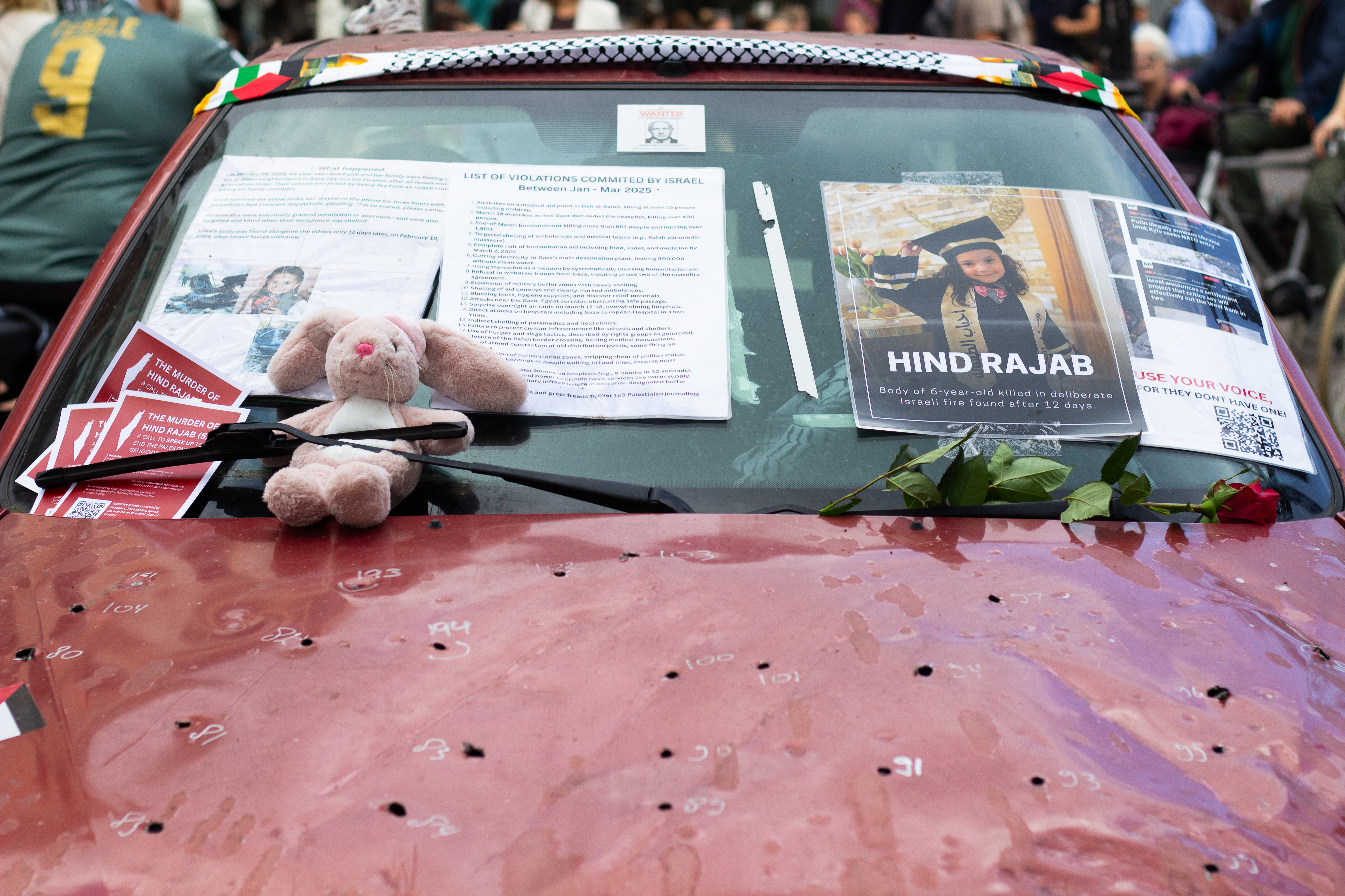 AA-20250830-38969815-38969792-HOLLANDADA_TEMSILI_OLARAK_FILISTINLI_HINDIN_ICINDEYKEN_ISRAIL_TARAFINDAN_OLDURULDUGU_ARAC_SERGILENDI