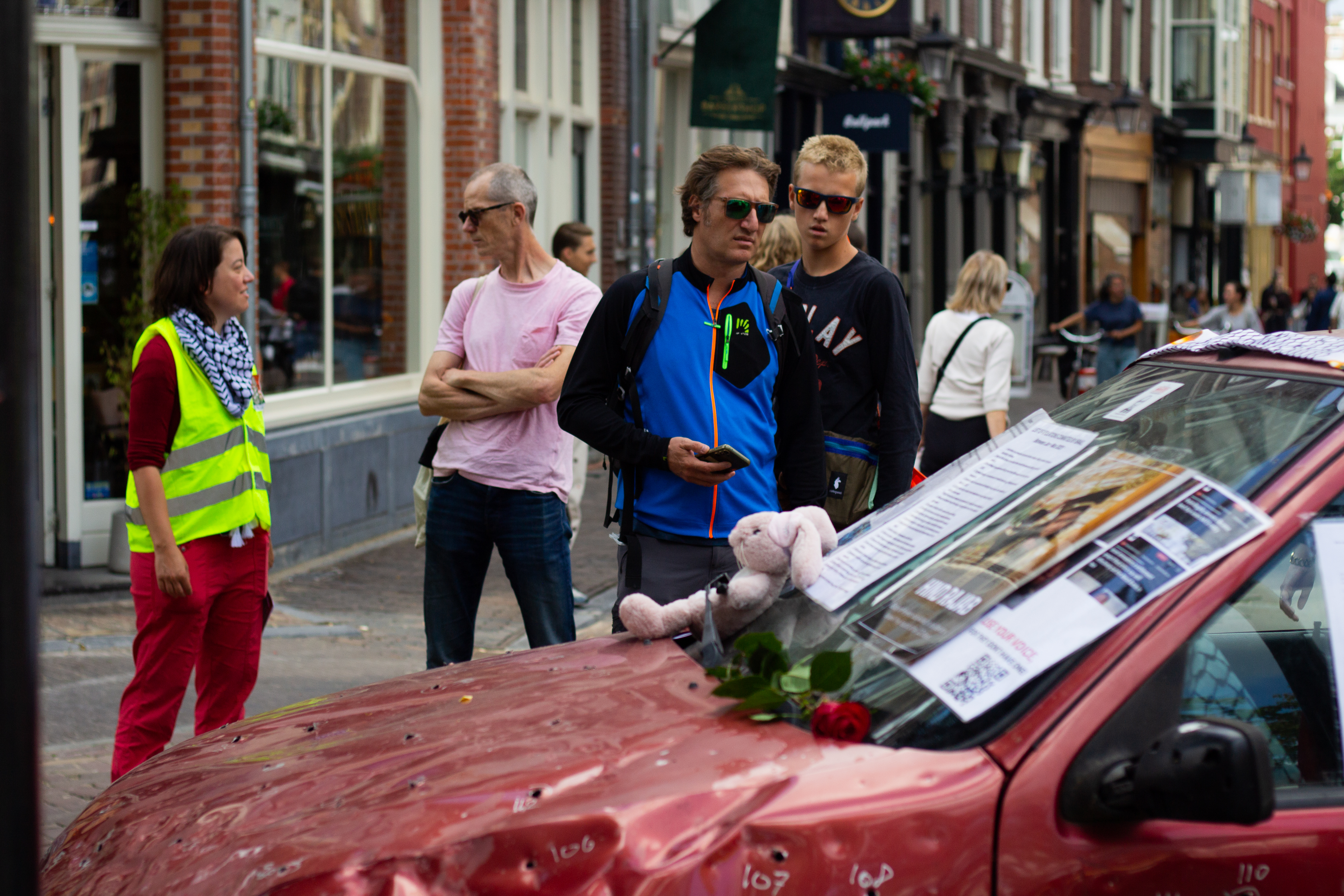 AA-20250830-38969815-38969800-HOLLANDADA_TEMSILI_OLARAK_FILISTINLI_HINDIN_ICINDEYKEN_ISRAIL_TARAFINDAN_OLDURULDUGU_ARAC_SERGILENDI