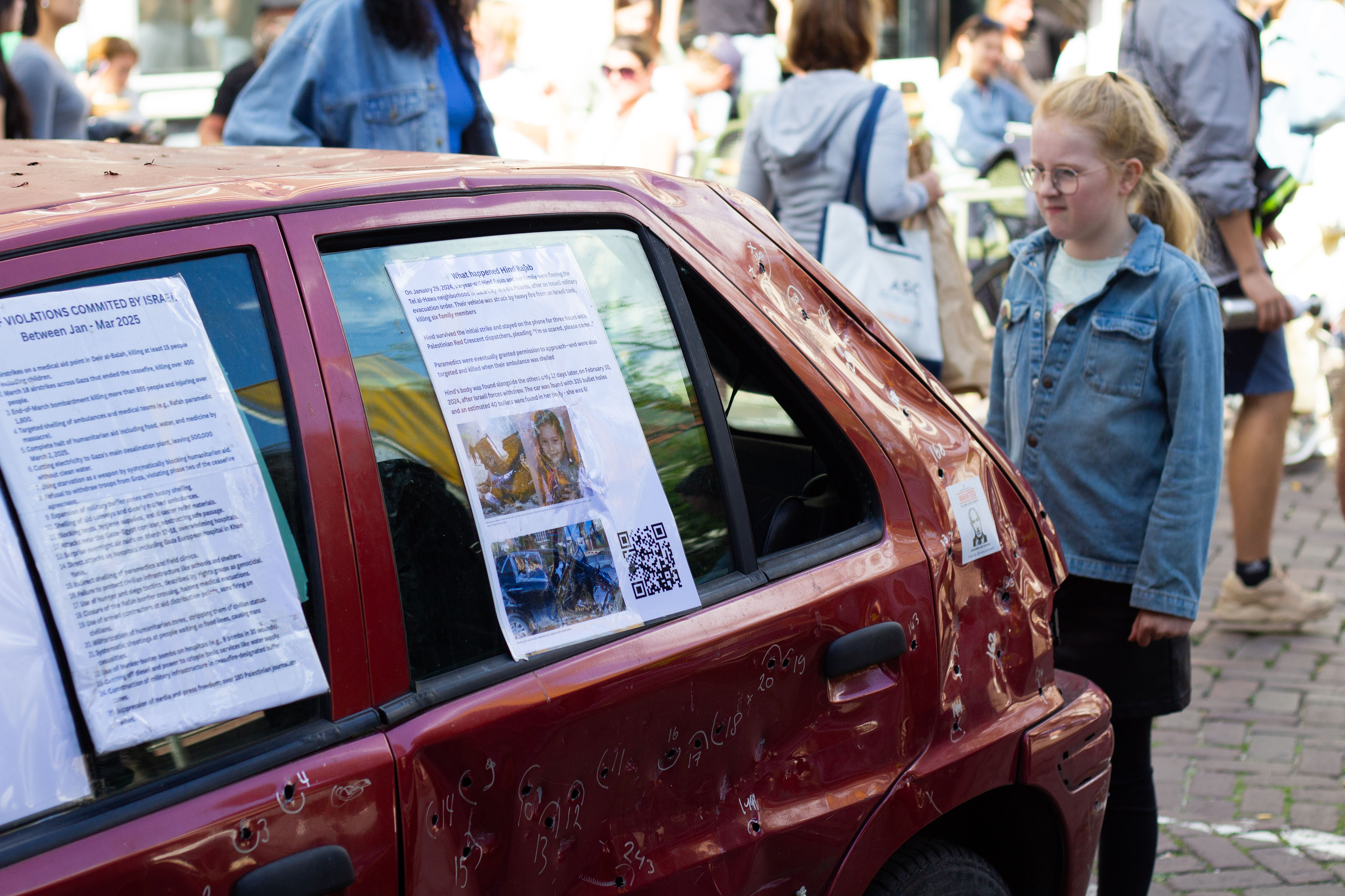 AA-20250830-38969815-38969809-HOLLANDADA_TEMSILI_OLARAK_FILISTINLI_HINDIN_ICINDEYKEN_ISRAIL_TARAFINDAN_OLDURULDUGU_ARAC_SERGILENDI