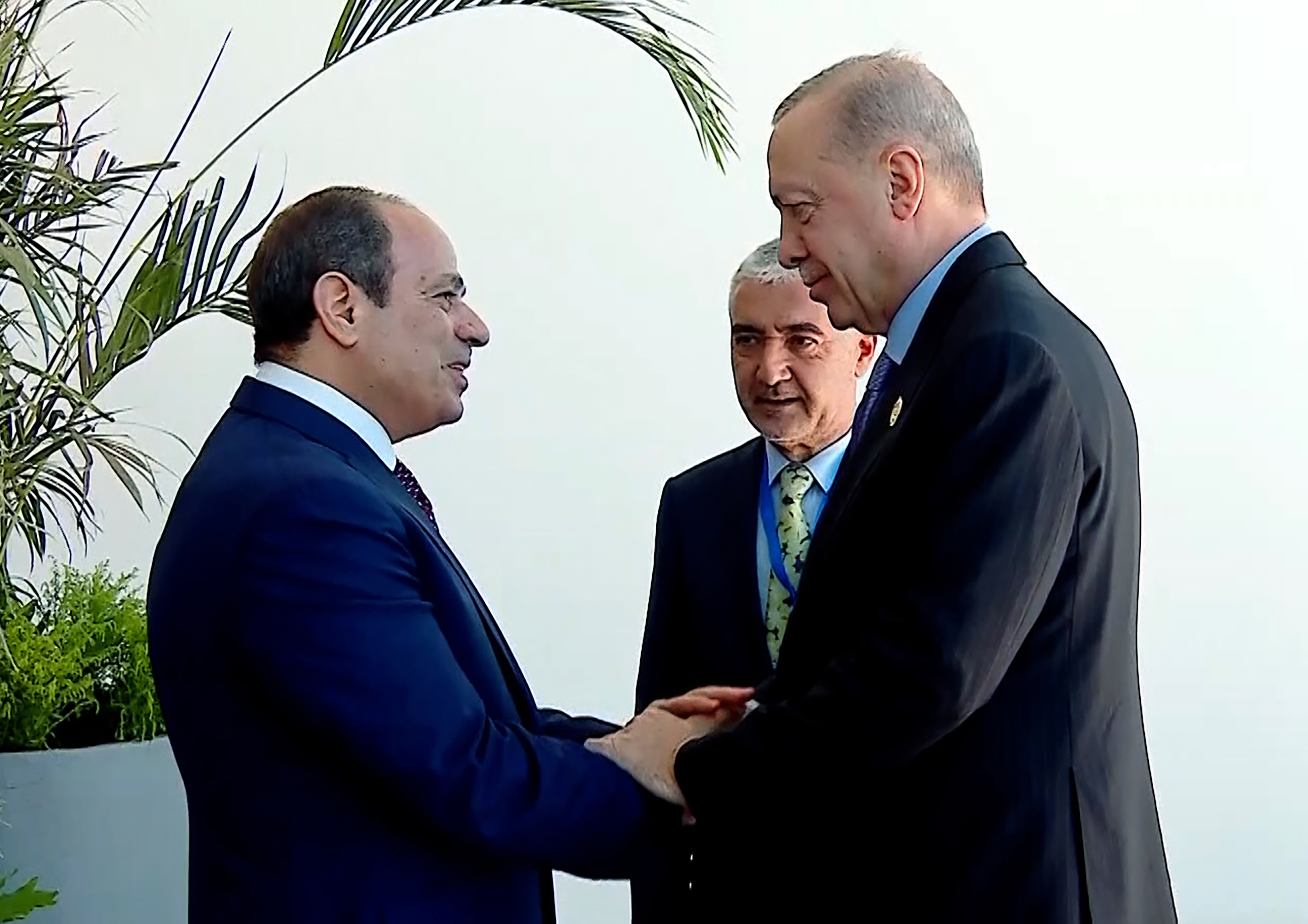 AA-20251013-39400726-39400725-CUMHURBASKANI_RECEP_TAYYIP_ERDOGAN_MISIRDA