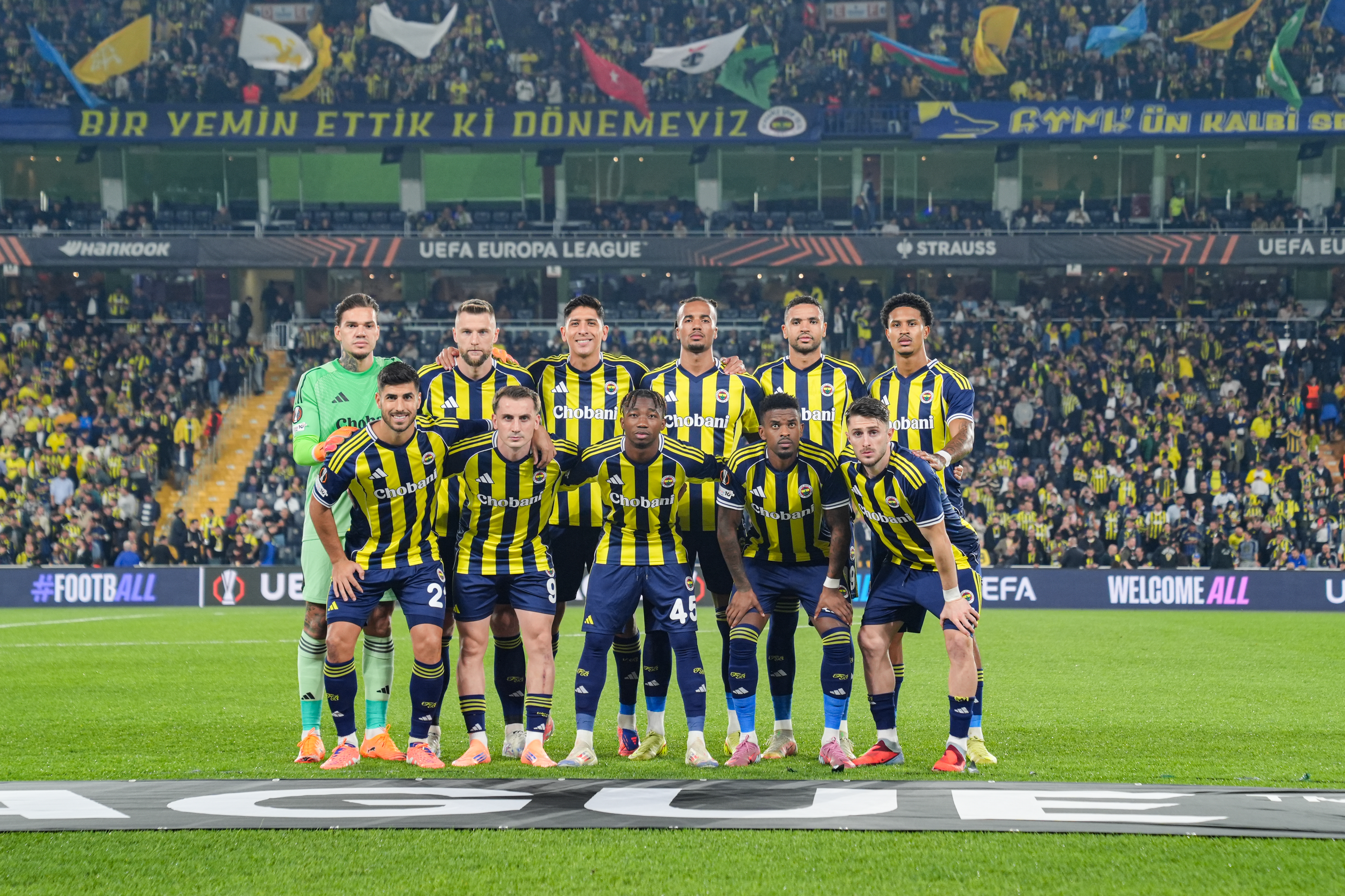 AA-20251023-39501001-39500998-FENERBAHCE_STUTTGART