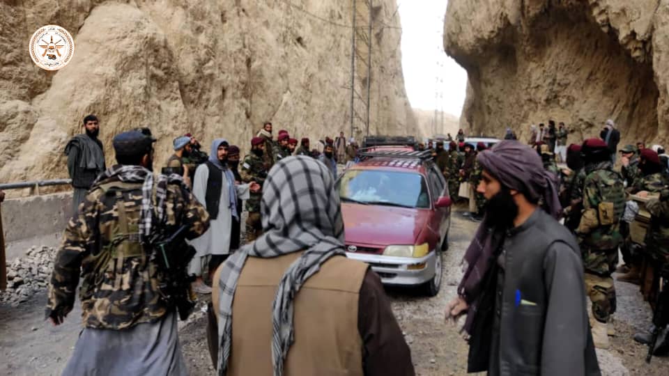 AA-20251103-39600592-39600591-AFGANISTANDA_DEPREM_SONRASI_ANA_OTOYOL_YENIDEN_ACILDI