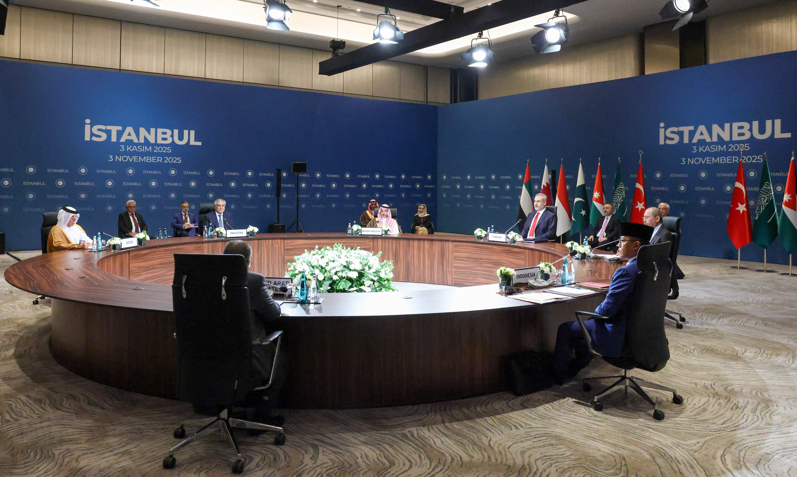 AA-20251103-39602742-39602732-ISTANBULDA_DUZENLENEN_GAZZE_KONULU_TOPLANTI_BASLADI