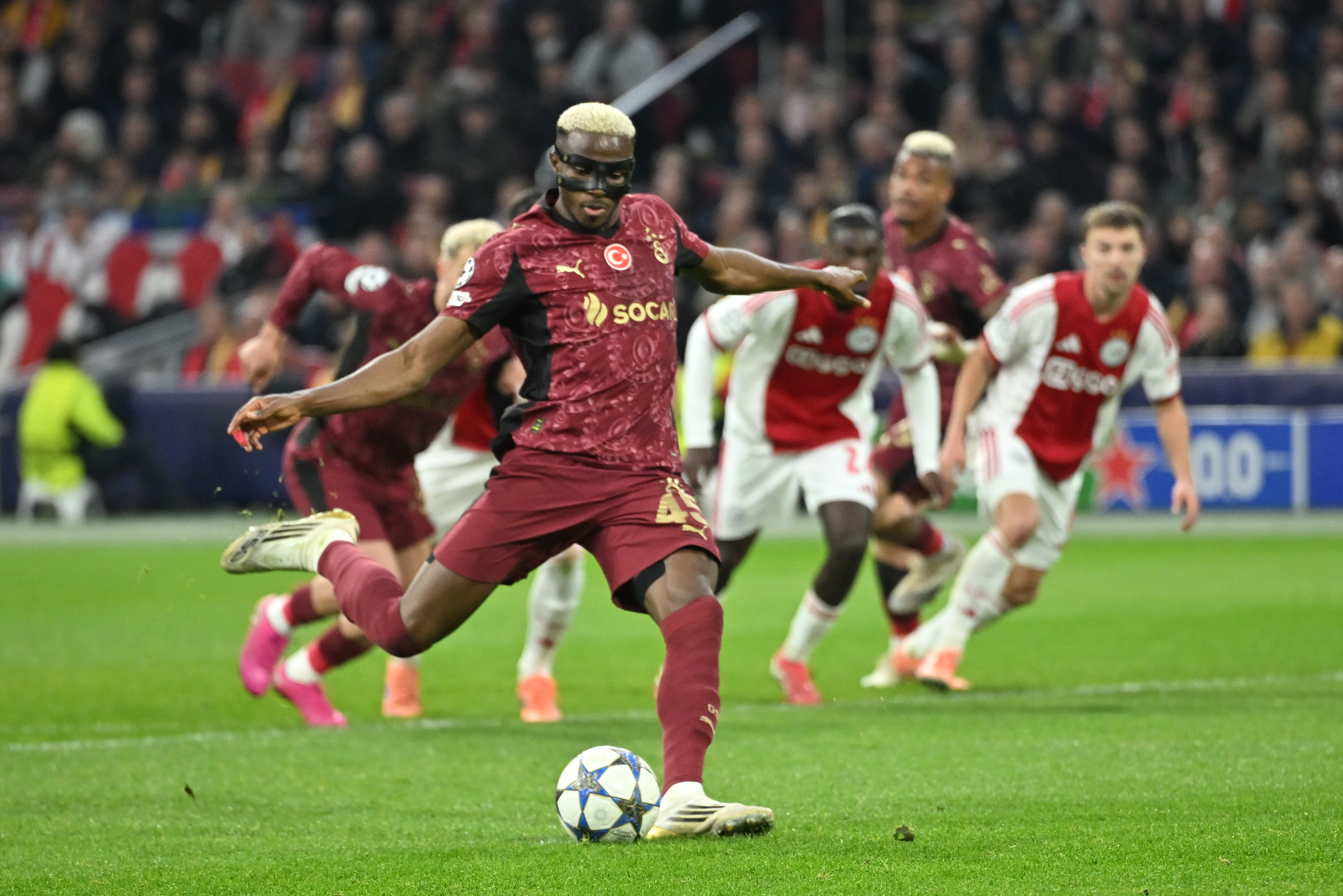 AA-20251105-39628818-39628817-AJAX_GALATASARAY