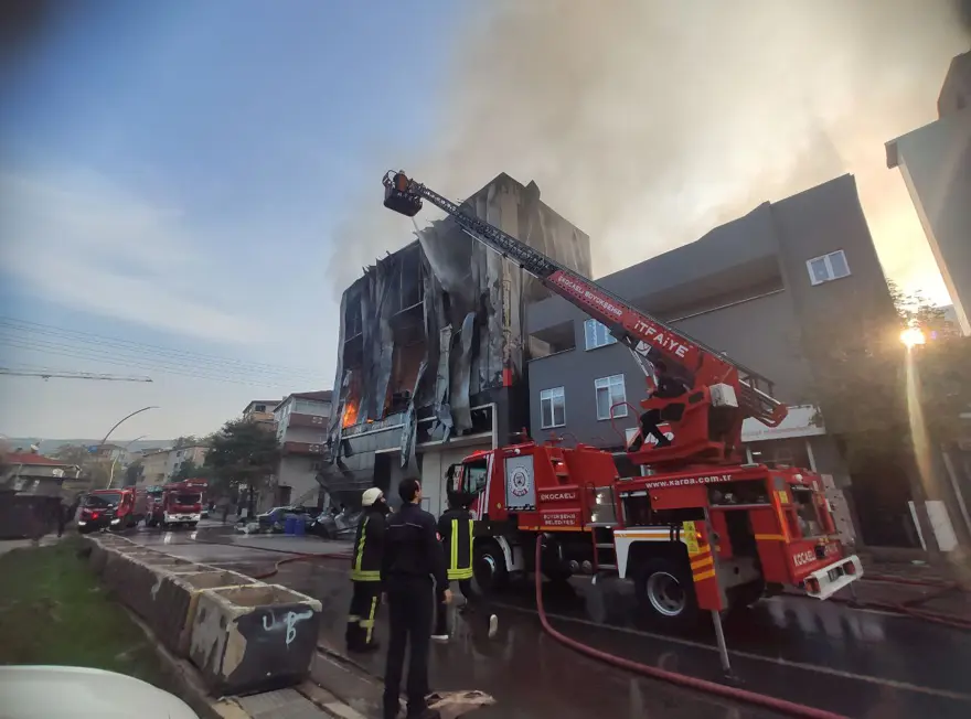 Kocaeli Dilovası’ndaki Kozmetik Fabrikada Yangın Sonrası Gelişmeler: Bilanço ve Soruşturma