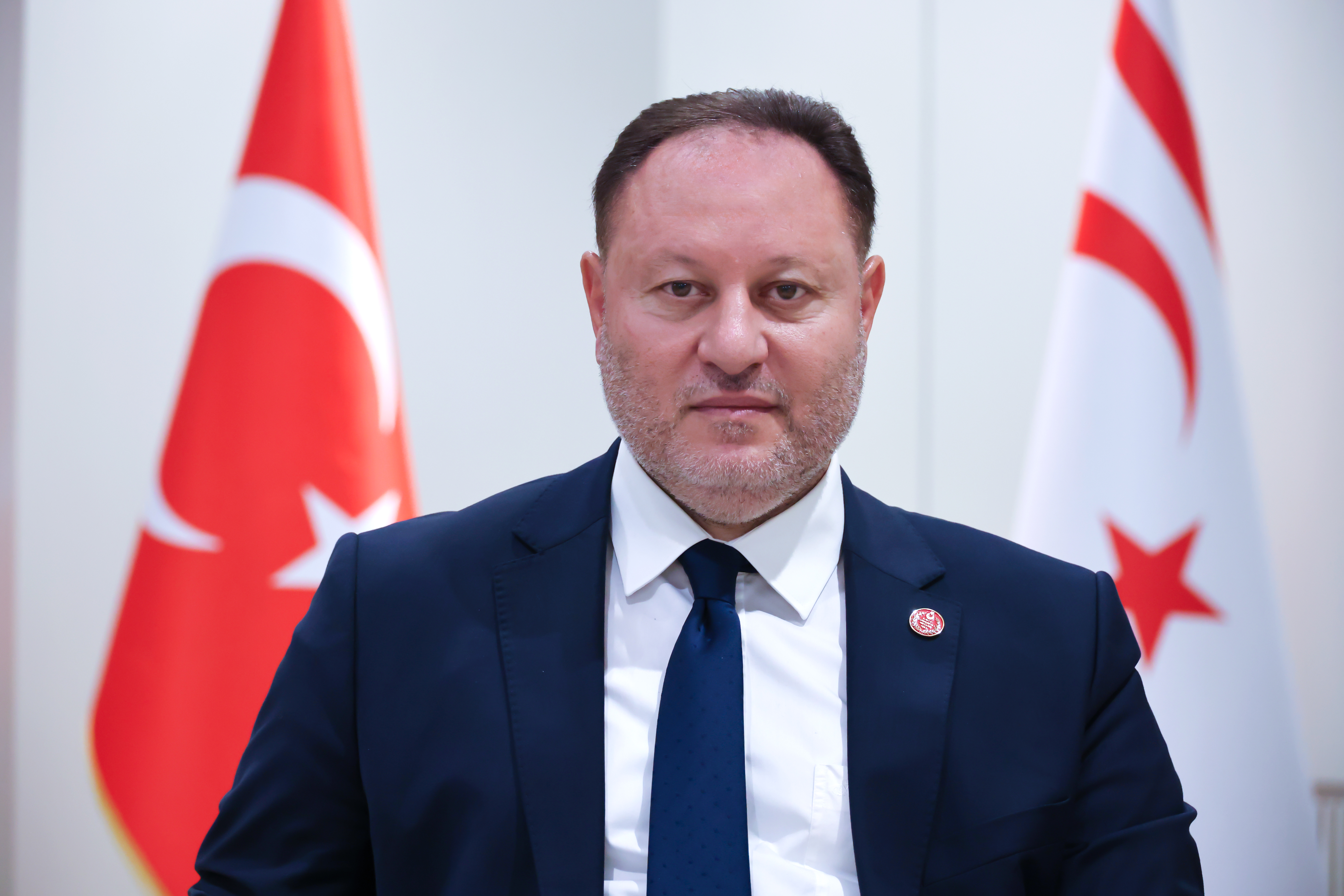 AA-20251116-39720596-39720594-KKTC_CUMHURIYET_MECLISI_BASKANI_OZTURKLER_ULKESININ_42_KURULUS_YIL_DONUMUNU_DEGERLENDIRDI