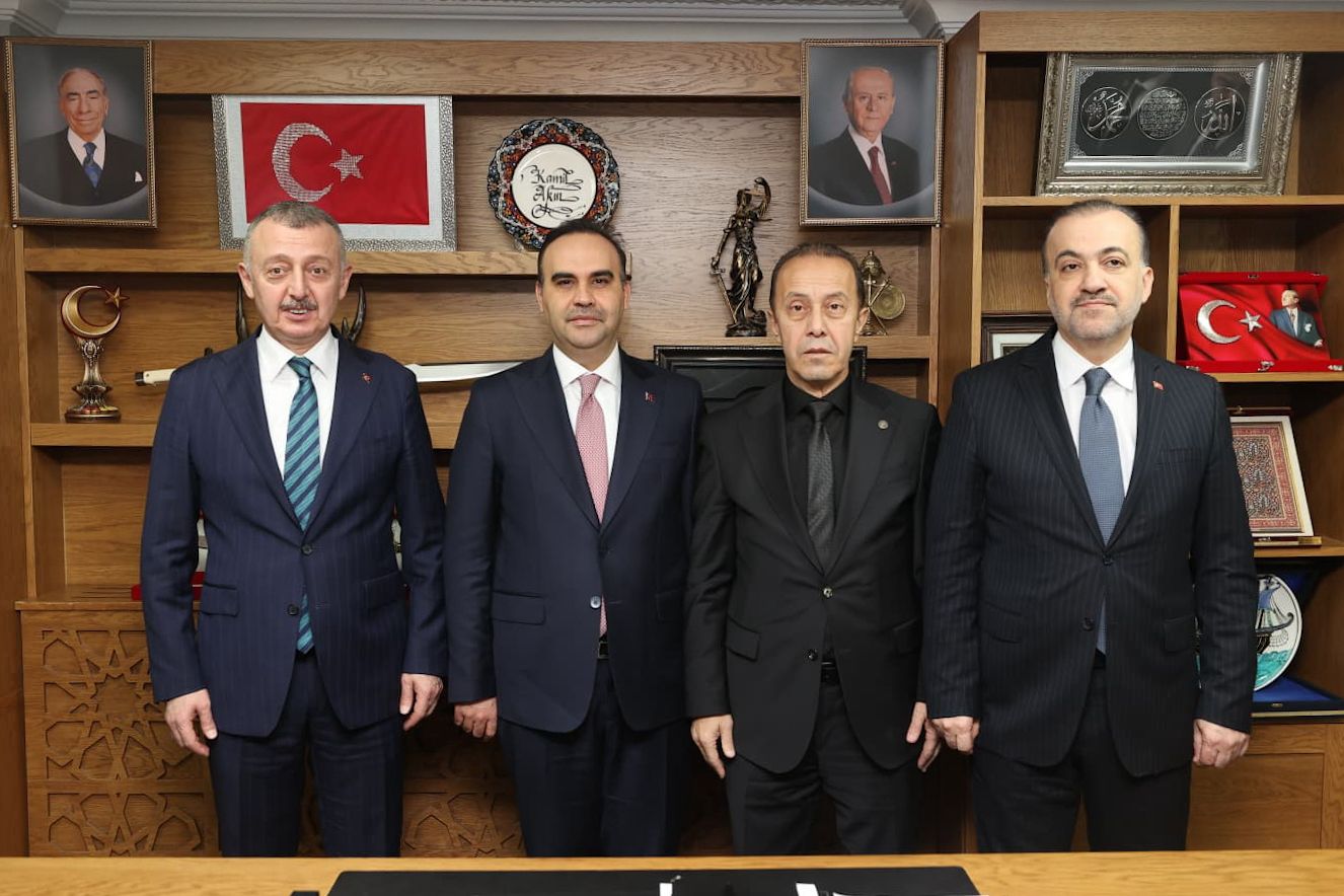 Bakan Kacırdan Büyükşehire ziyaret   (8)