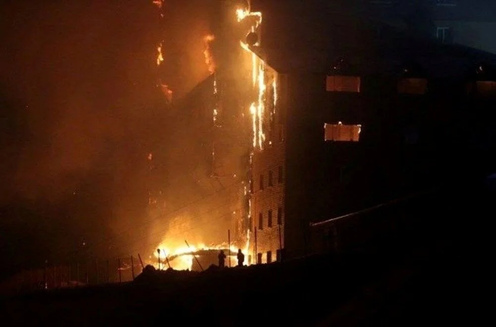 Kartalkaya Grand Kartal Otel Yangını Davasında Hapis Cezaları Netleşti: Ağırlaştırılmış Müebbet ve Diğer Kararlar