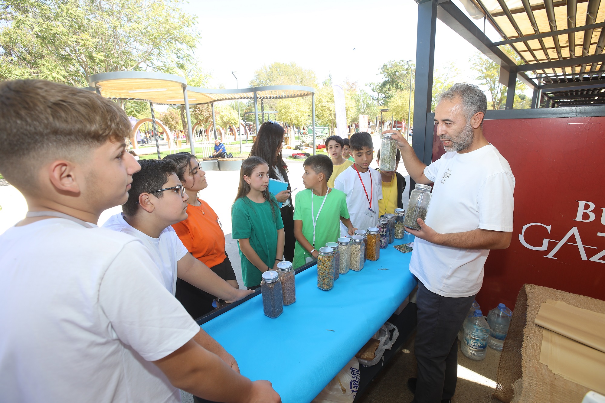 GAZİANTEP BÜYÜKŞEHİR TOHUM TAKAS VE DOĞA DOSTU TARIM ŞENLİĞİ BAŞLADI (3)