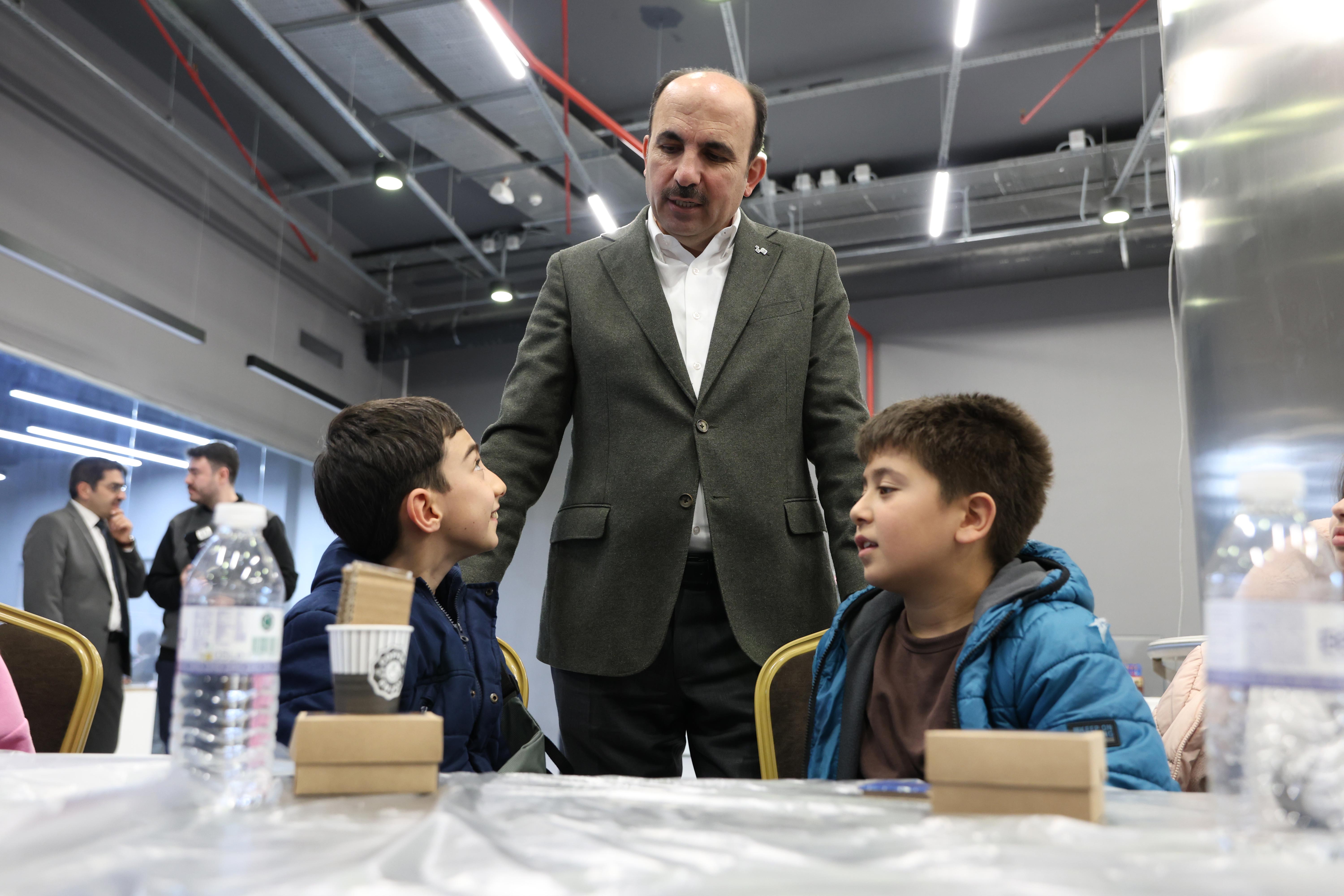 GmaVDMTvY7ydLRG5fCkzMMLKbIFrVFsEo2dRiTmk