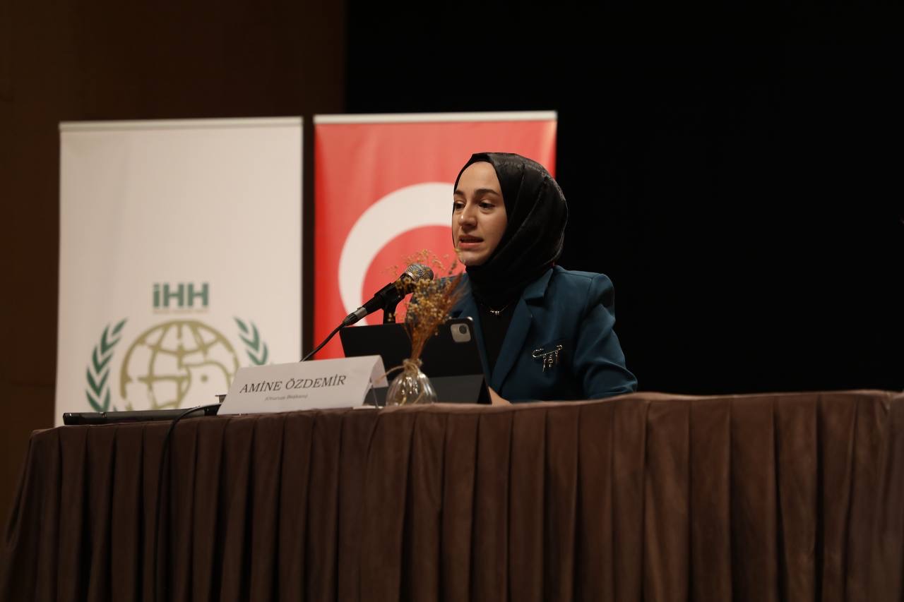 İHH, Kadın ve Savaş Paneli düzenledi2