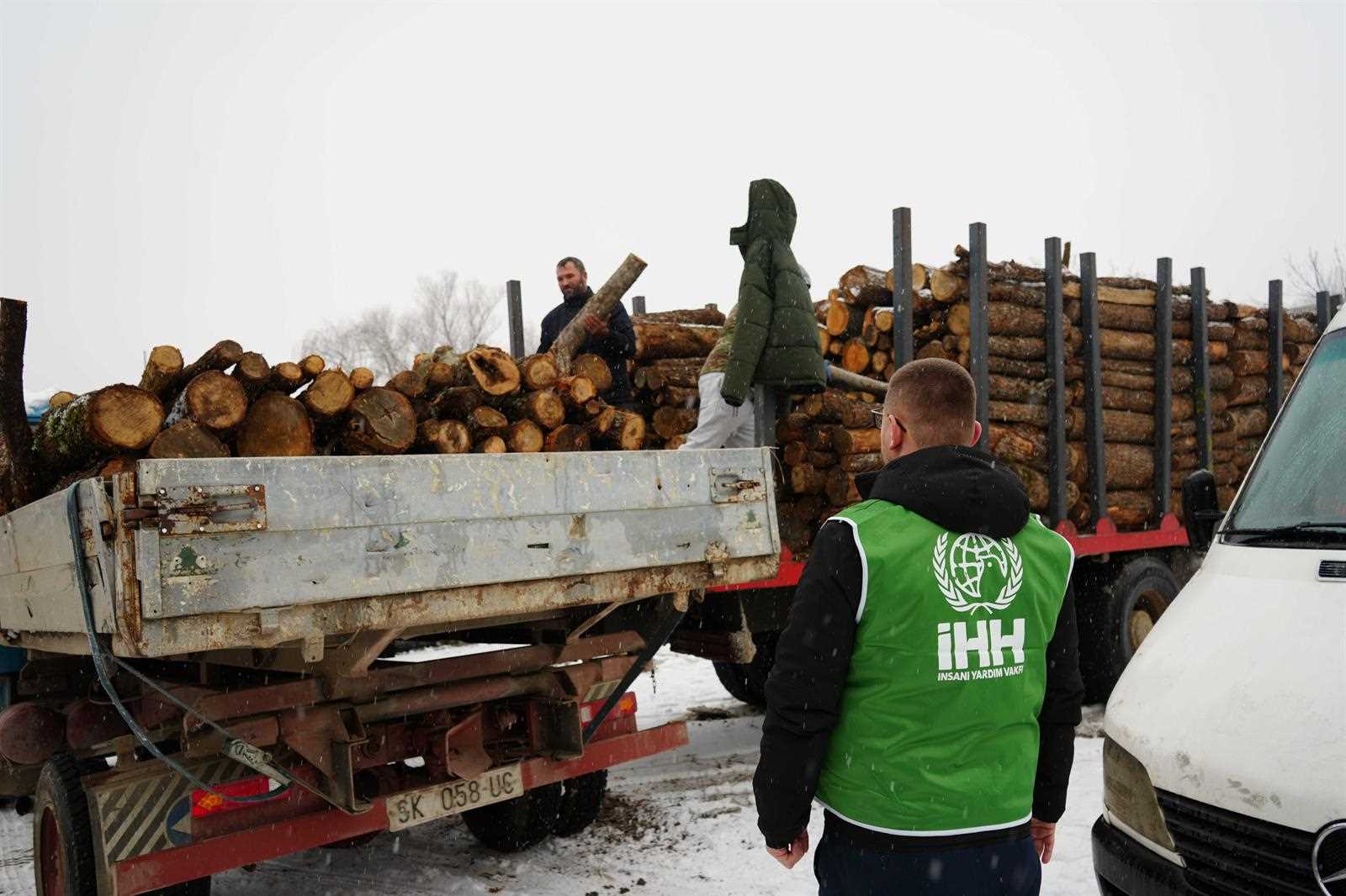 İHH'dan Balkanlar'daki 6 ülkede kış yardımı (2)