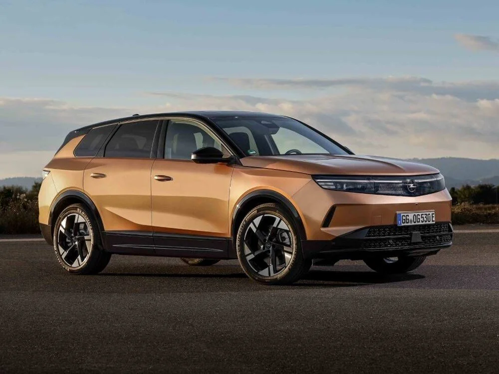 PM1e9s1lw0-t4apwG9Tdmw