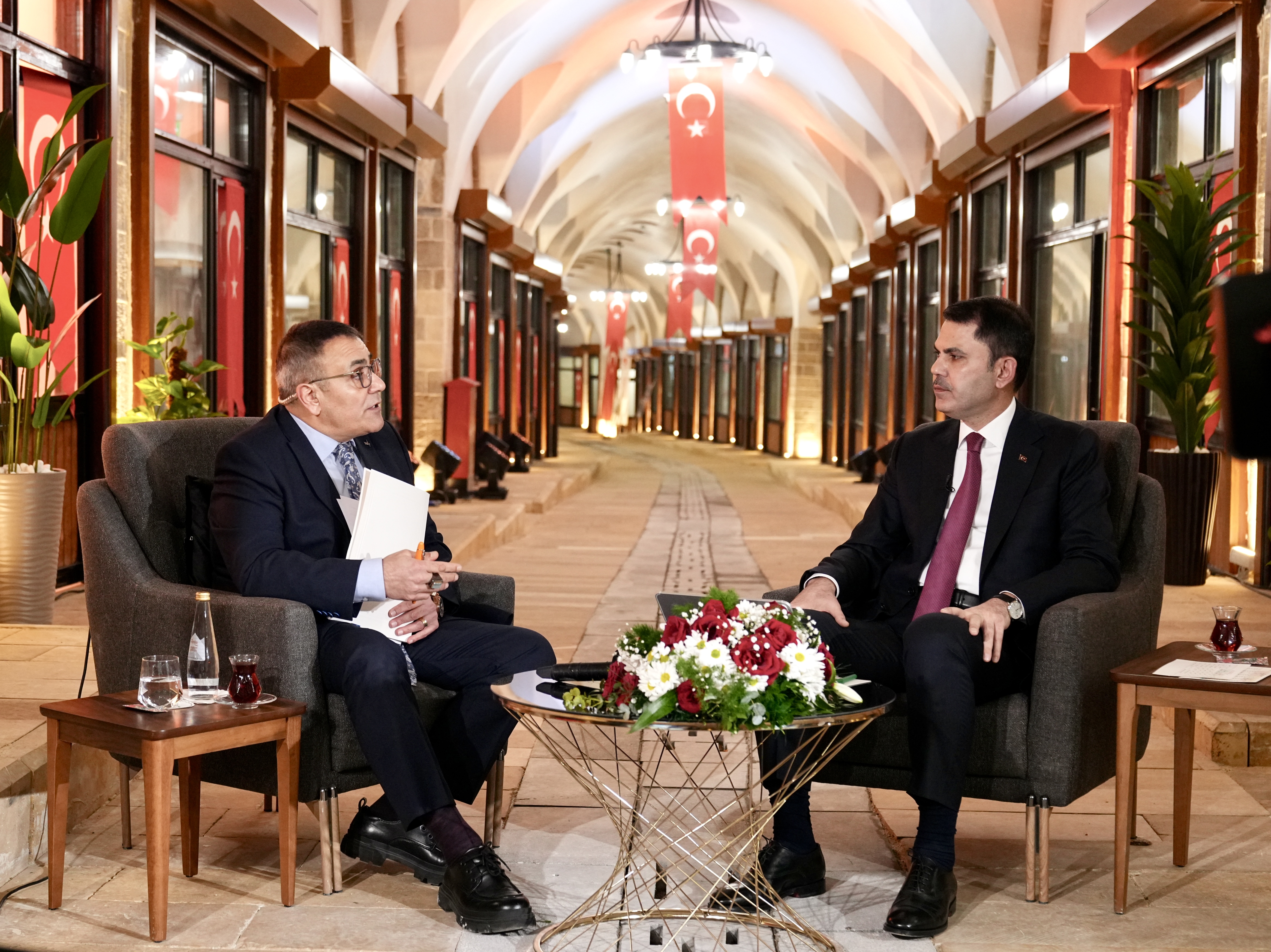 TV100 CANLI YAYINI (3)