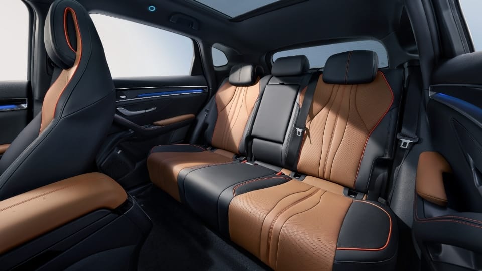 WhatsApp Image 2025-05-02 at 11.18.53 (1)