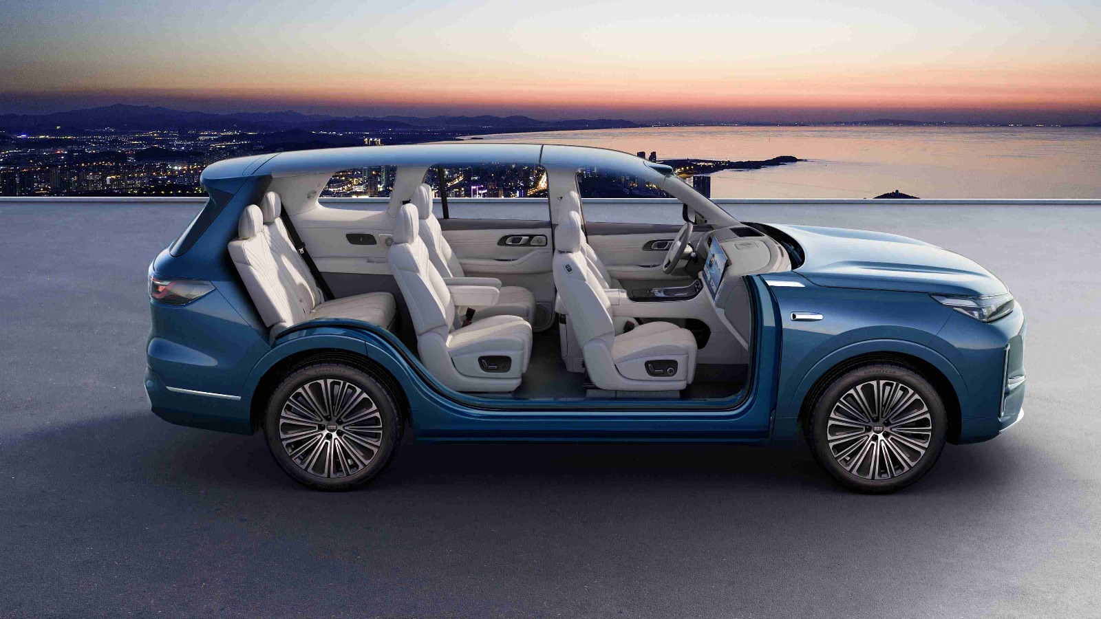 WhatsApp Image 2025-08-27 at 13.30.22 (2)