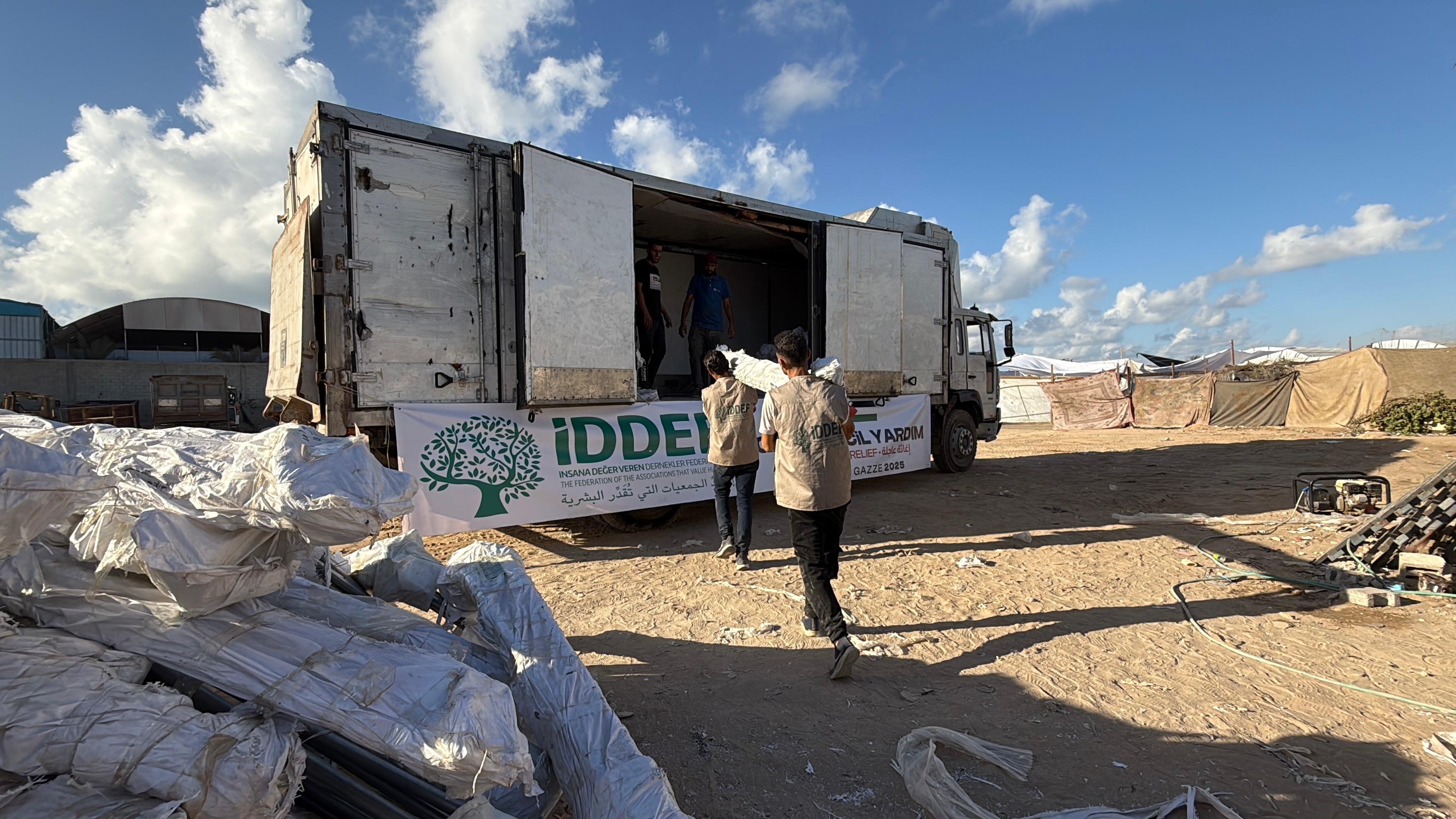 Gazze’ye Umut İçeren Çadır Yardımı ve Acil Destek Çalışmaları