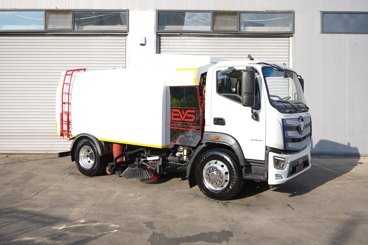 WhatsApp Image 2025-12-04 at 18.39.10 (1)