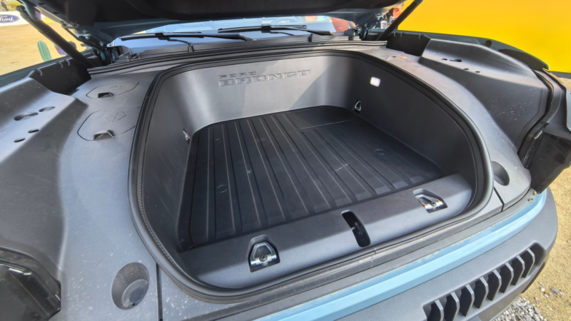 WhatsApp Image 2025-12-19 at 16.09.11