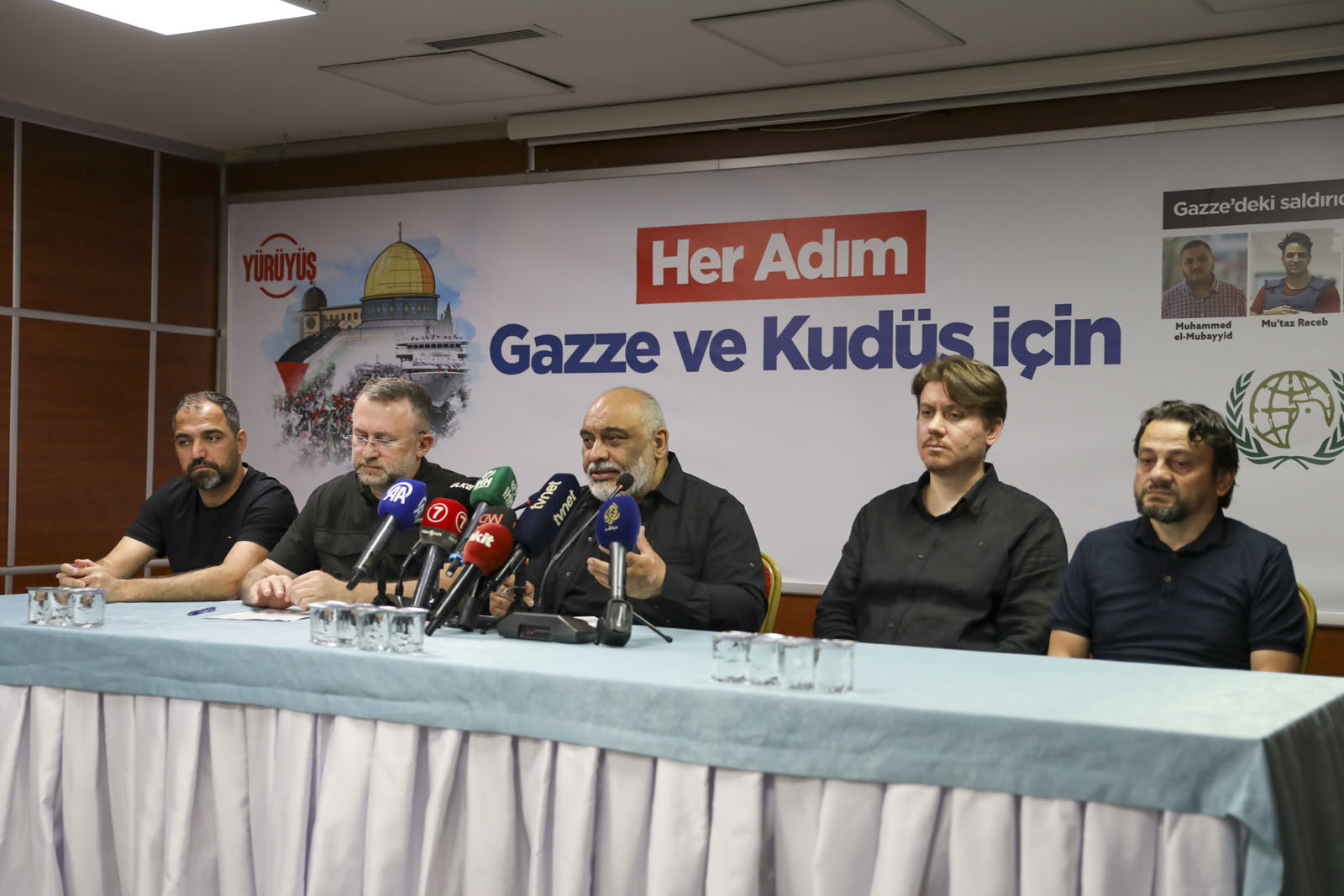 _İHH'dan, Gazze'de 5 görevlisinin şehit edildiği saldırıyla ilgili basın açıklaması _ (1)