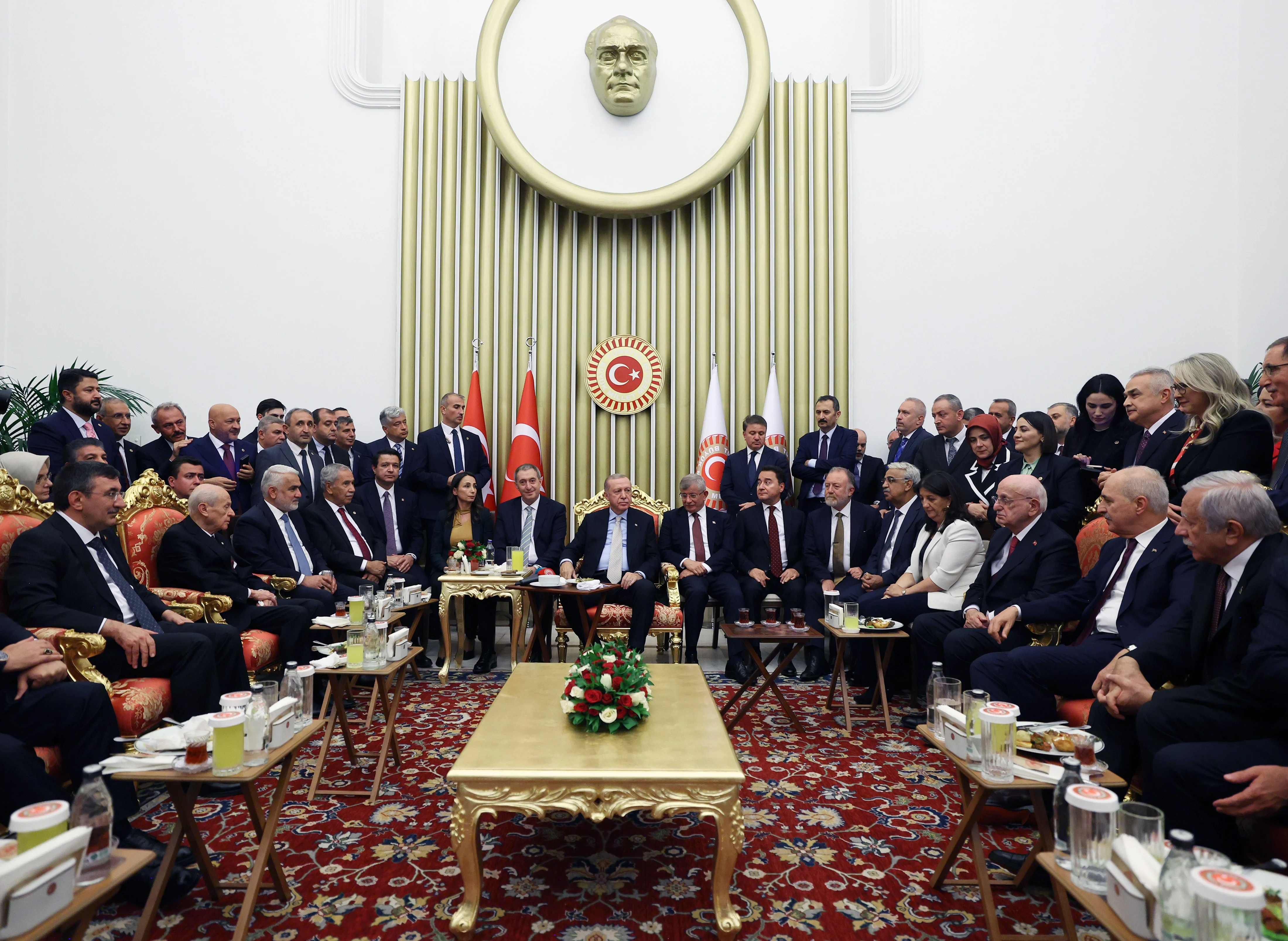 aa202510013928183739281832mecliste28donem4yasamayiliresepsiyonujpg-3G9SKyzEQkmNFn_IxC0YuA