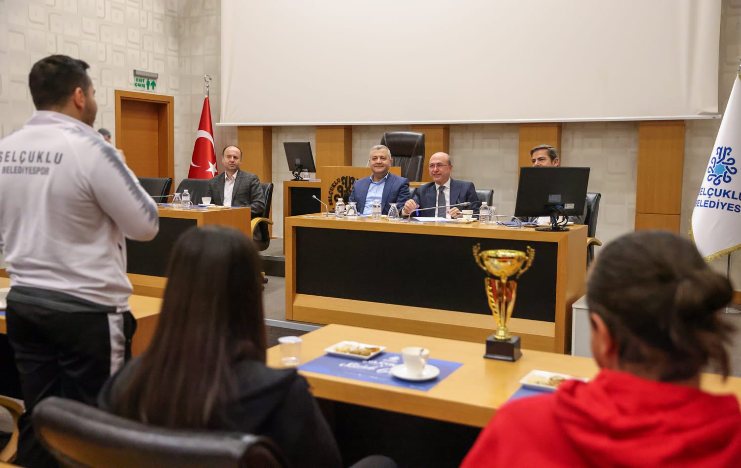 e95bfad7-6f05-4f28-b960-8cb4701c17e3