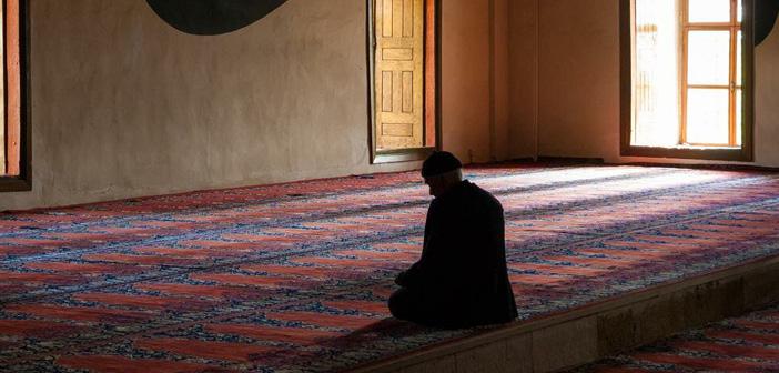 husu-icinde-kilinmayan-namaz-kabul-olur-mu-171871