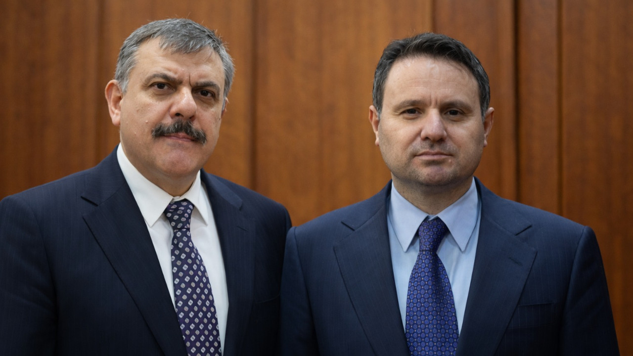 kabinede-degisiklik-akin-gurlek-adalet-bakani-mustafa-ciftci-icisleri-bakani-oldu-jent