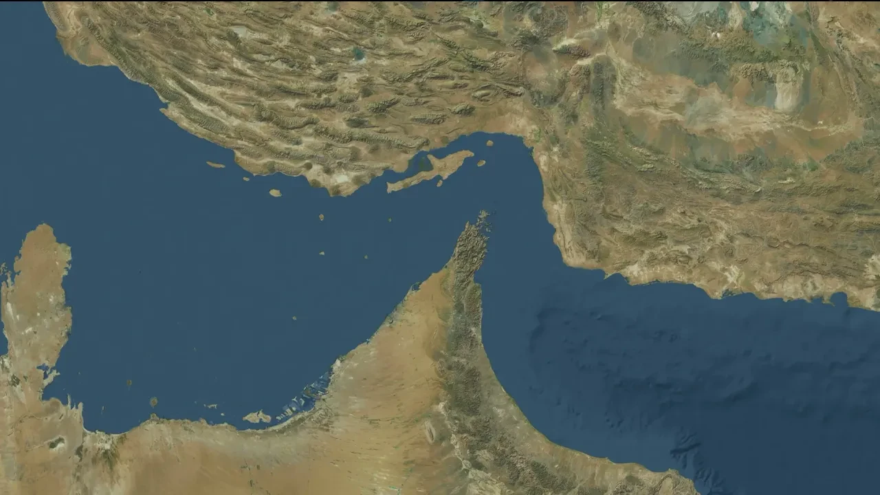 petrol-sevkiyati-sert-dustu-hurmuz-bogazinda-yuzlerce-tanker-birikti-hicbirine-izin-v-3285680_202603021240_3