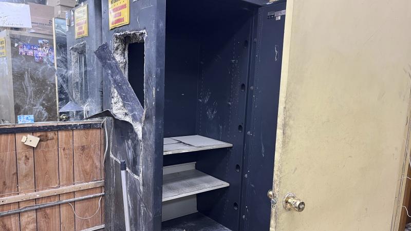 robbery-ap-2351848_1