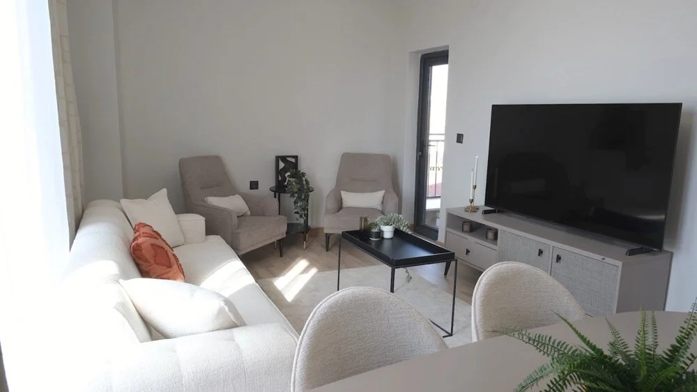 s00Pnyatk02vc2ZYYmLWlQ