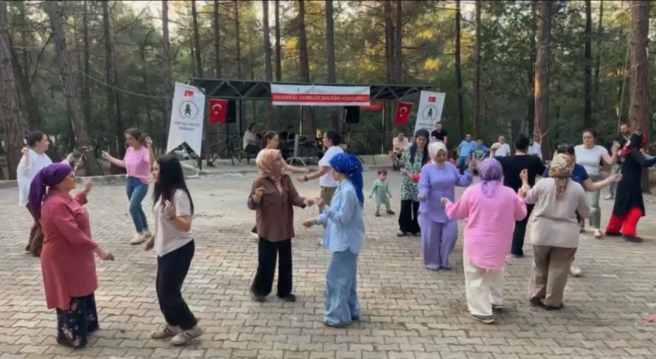 Simavlı Türk Halk Müziği Sanatçısı Mehmet Yiğit'in Unutulmaz Gecesi
