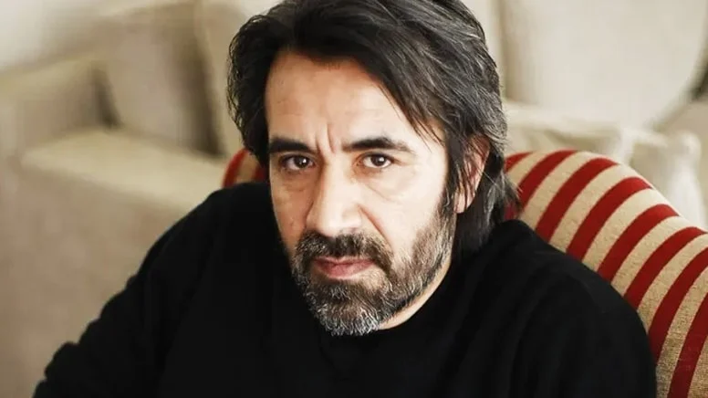 Hayatta ve Fotoğrafta En İyi Pozu Yalnızlar Verir: Zeki Demirkubuz’un Sergisi CerModern’de